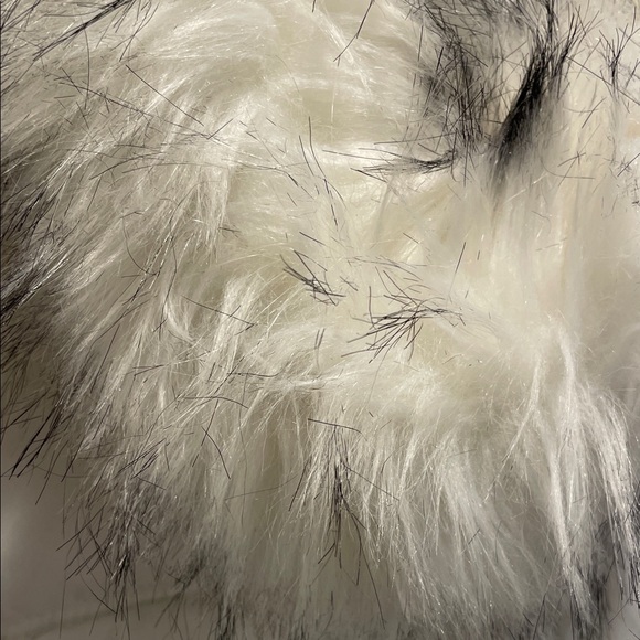 Women's Nautical White Puffer Jacket with Faux Fur Hood like new - Picture 5 of 7